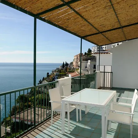 Apartman Blue Flowers B Amalfi